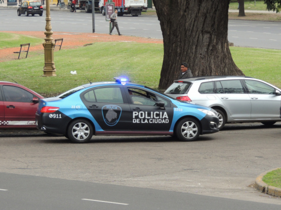 Hieren de una puñalada en la cabeza a turista estadounidense