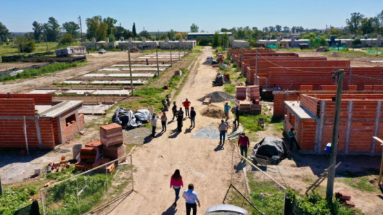 Déficit habitacional: el Gobierno anunció que ya terminó 15 mil viviendas en toda la Provincia