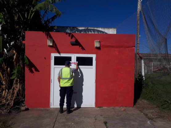 Clausuran un local en Arroyo Dulce